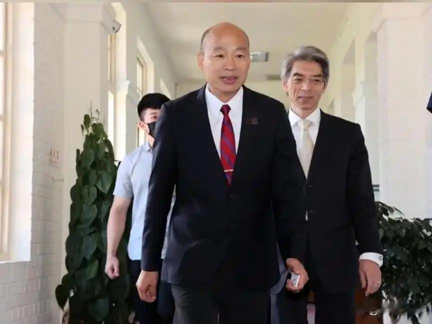 岛内政治势力舔美媚日争相邀宠

       一段时间以来，台民进党当局花招百出