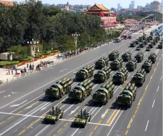 中方留座上宾，8国贵客赴华看阅兵。俄罗斯总统普京、塞尔维亚总统武契奇、越南国家主