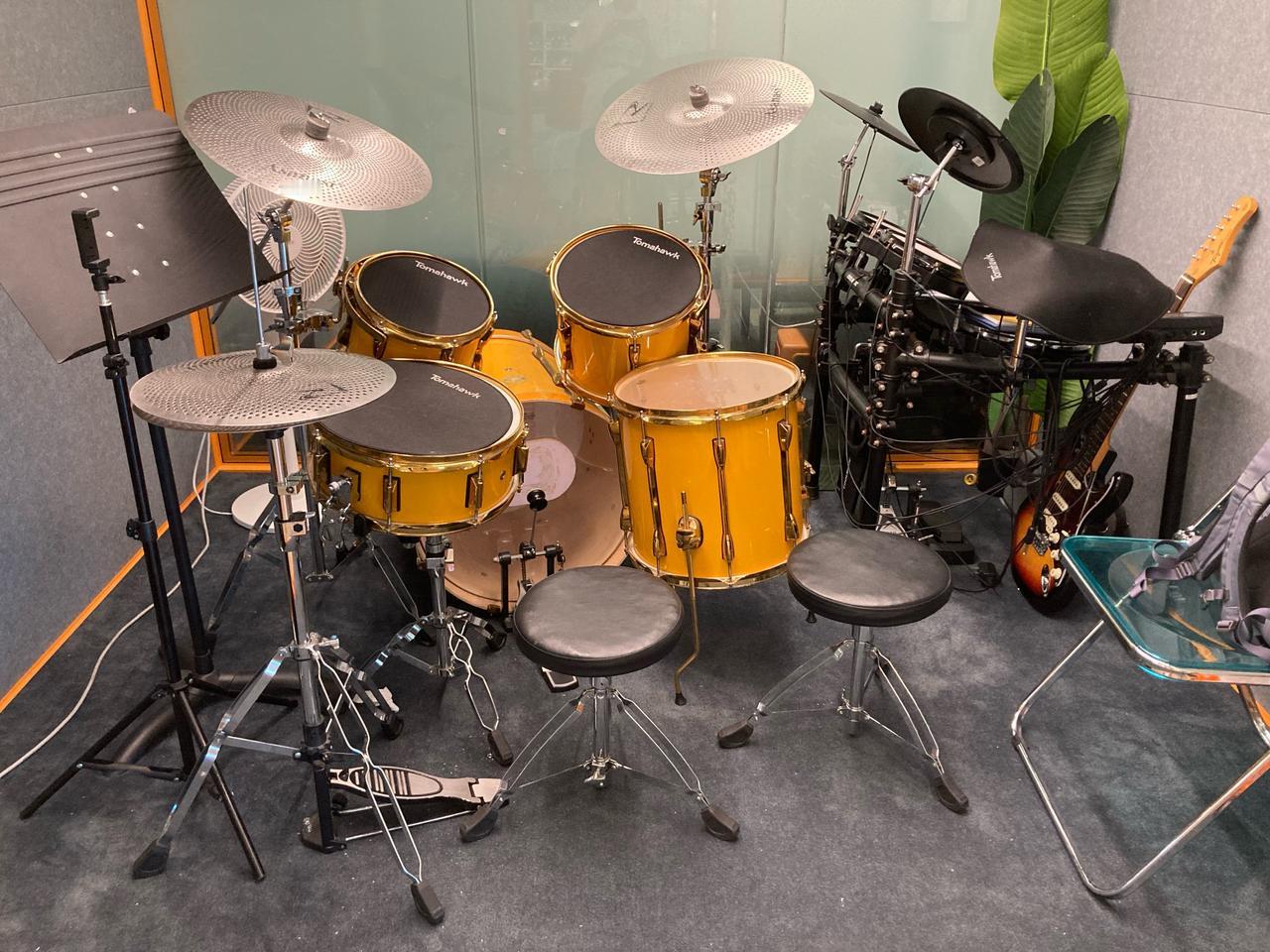 想给孩子报个乐器班，问他喜欢啥。他说啥都行。请教一位懂器乐的朋友，给了个避坑建议