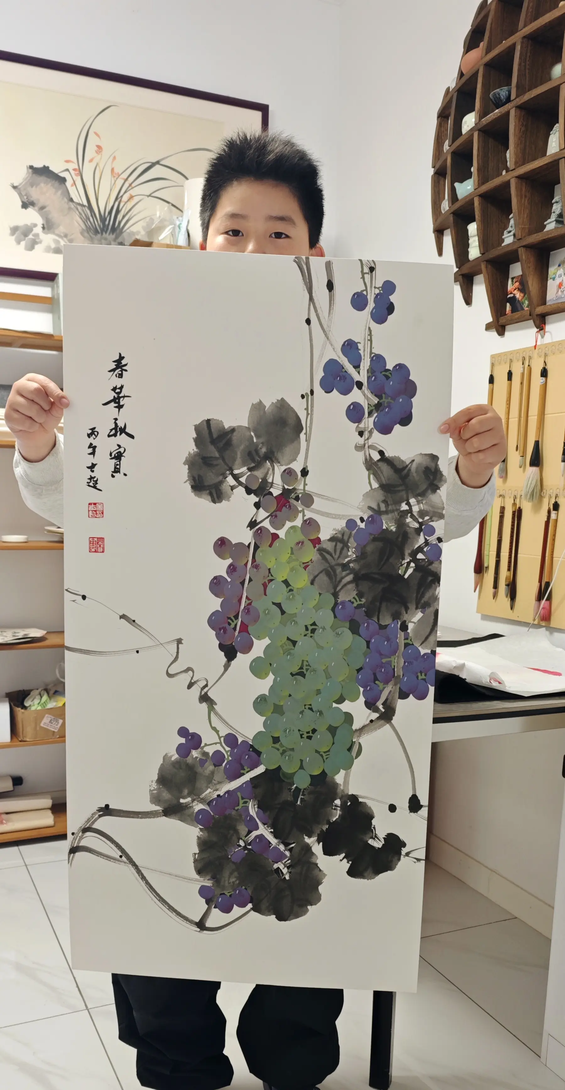 国画葡萄。  春华秋实 ，三尺葡萄