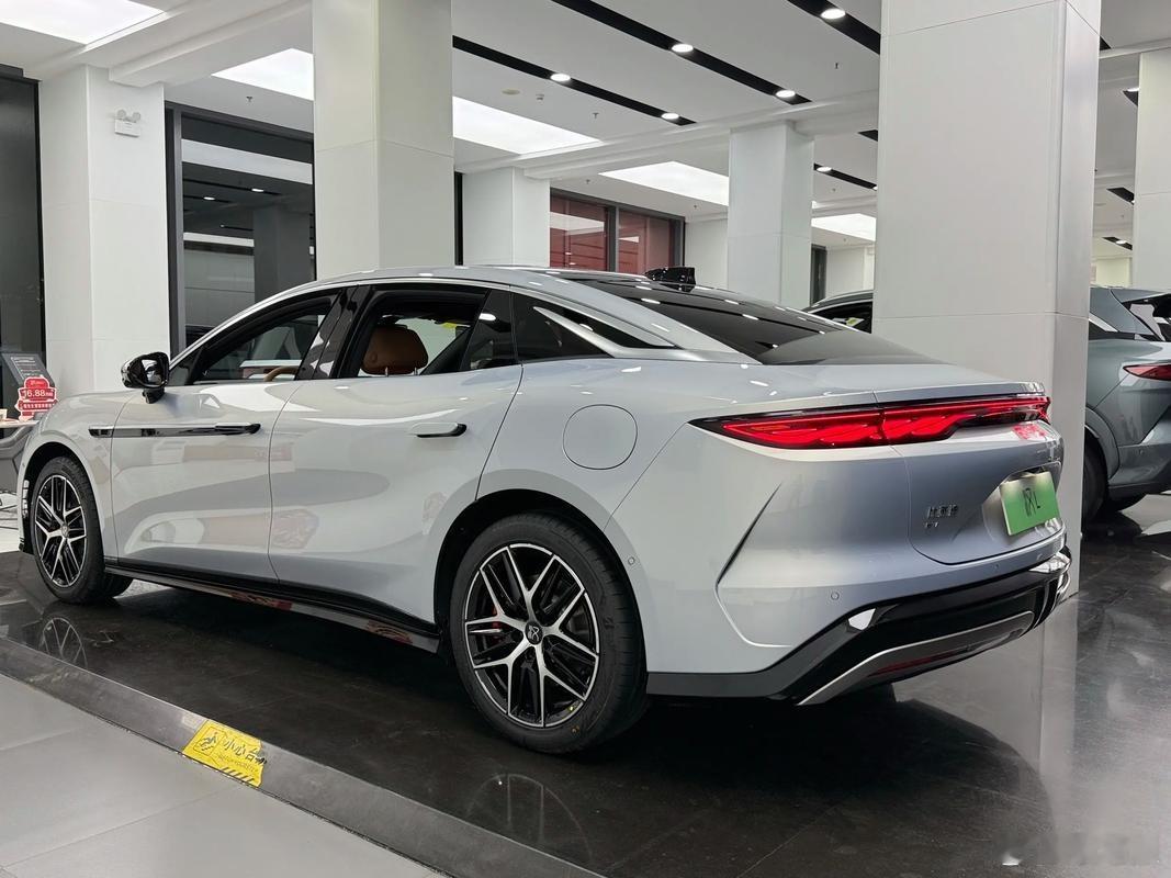 比亚迪王朝网汉、唐系列或将调整命名规则，推出 “汉 9 系”“唐 9 系”，让产