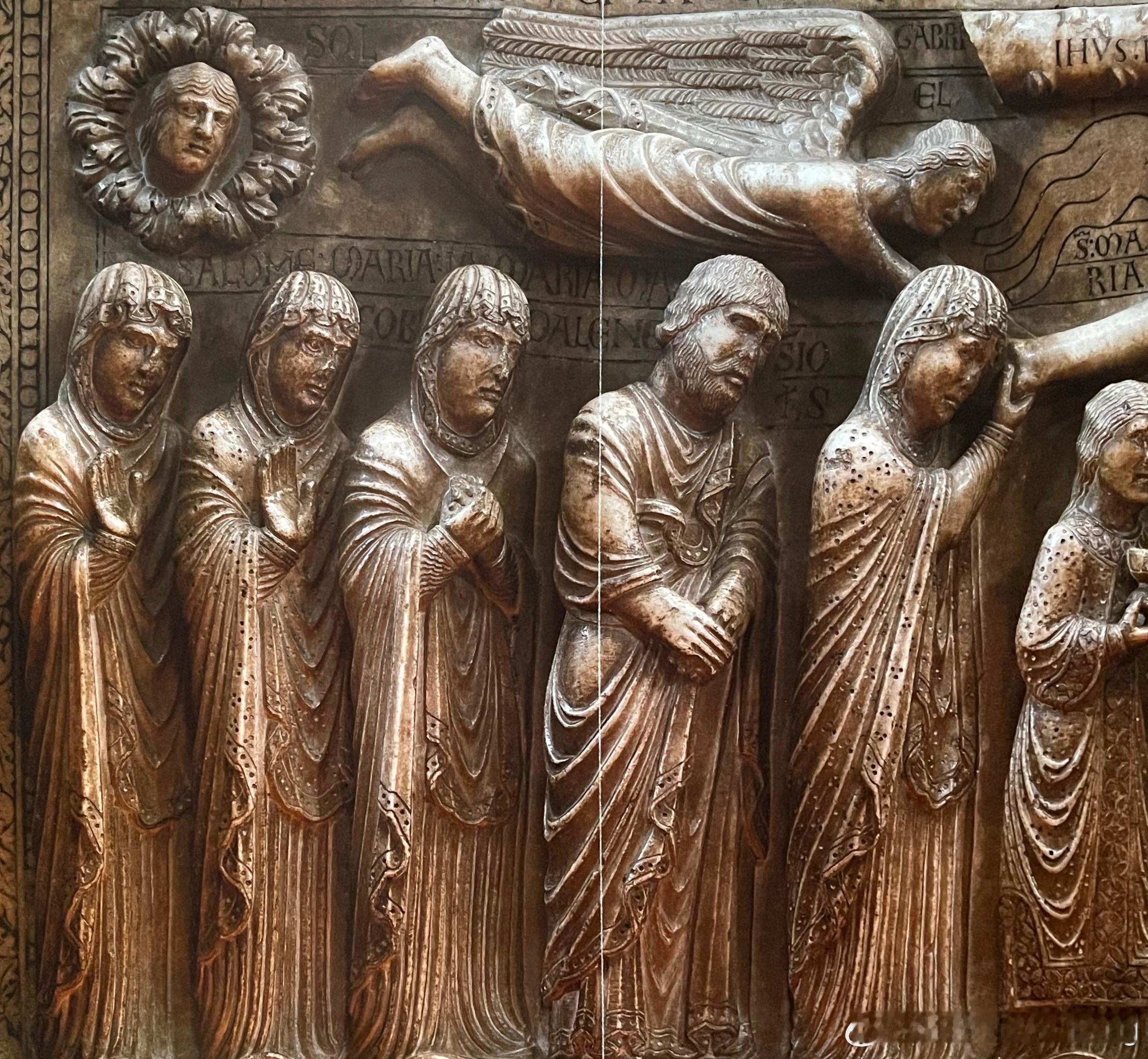 # 罗马式时期艺术  ROMANESQUE # 班奈德托·安特拉米的作品不同于法