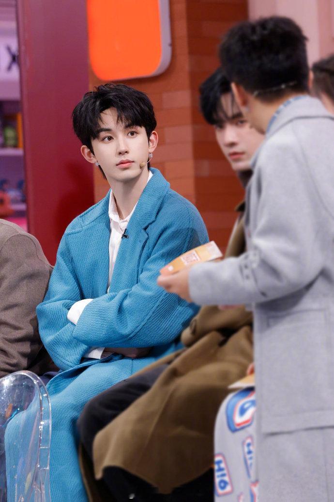 最先出卖郭俊辰的是他的耳朵 郭俊辰的耳朵比他本人还会演！明明装得云淡风轻，耳朵却