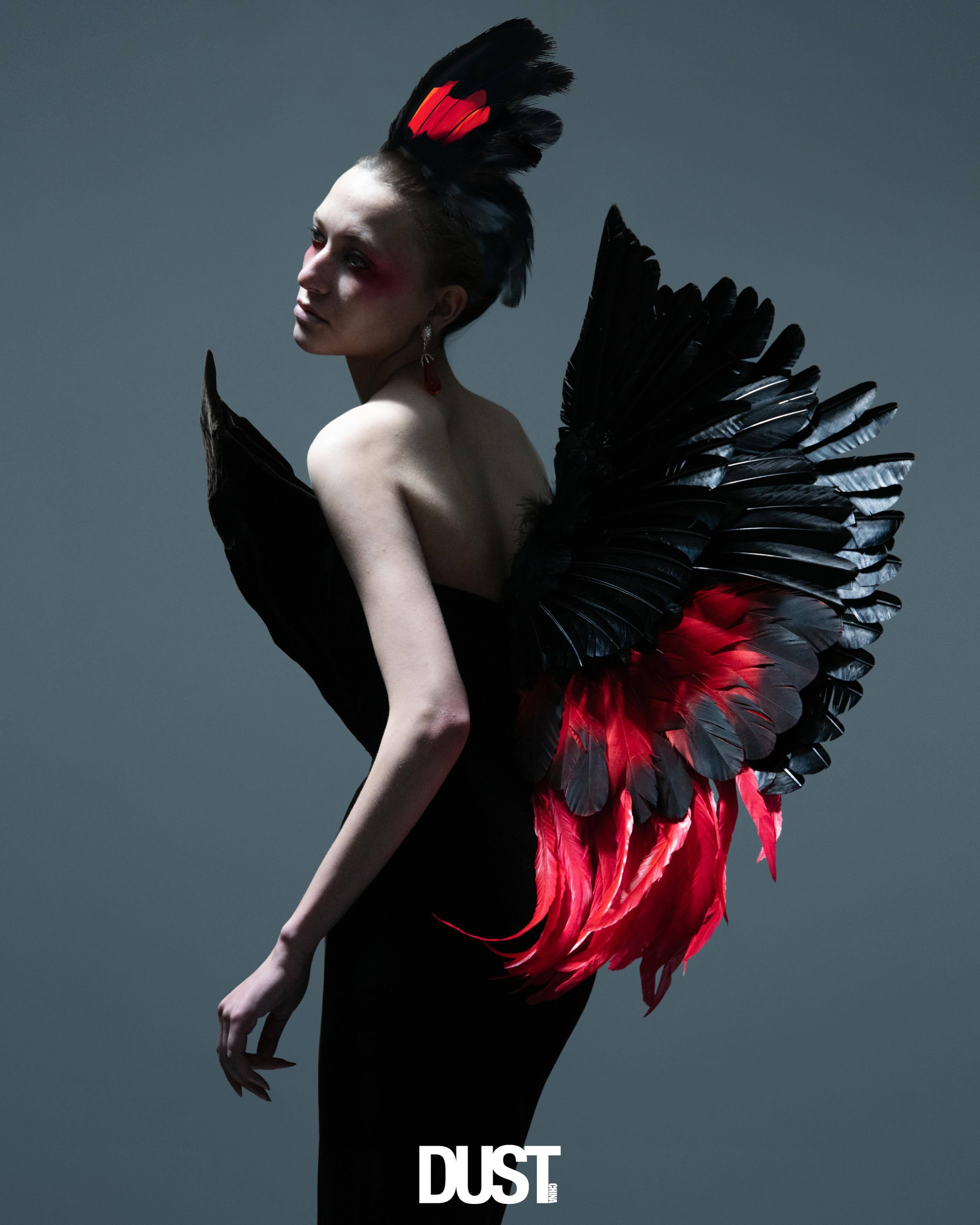 DUST CHINA 拍到 Schiaparelli 2026春夏高级定制系列的