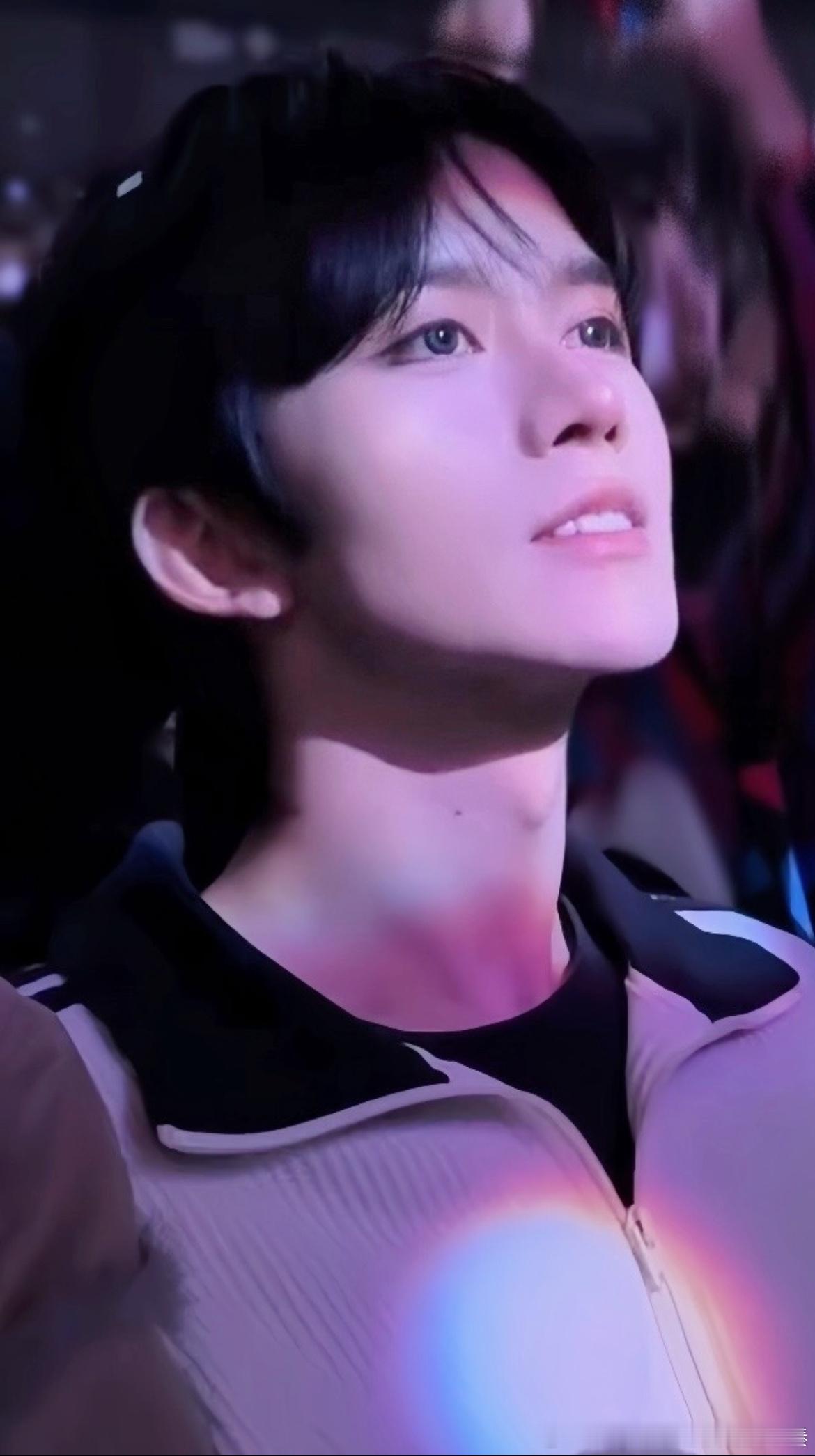 ⭐ 一早上被反复惊艳的一张脸如此貌美我们家阿星赢麻了好嘛