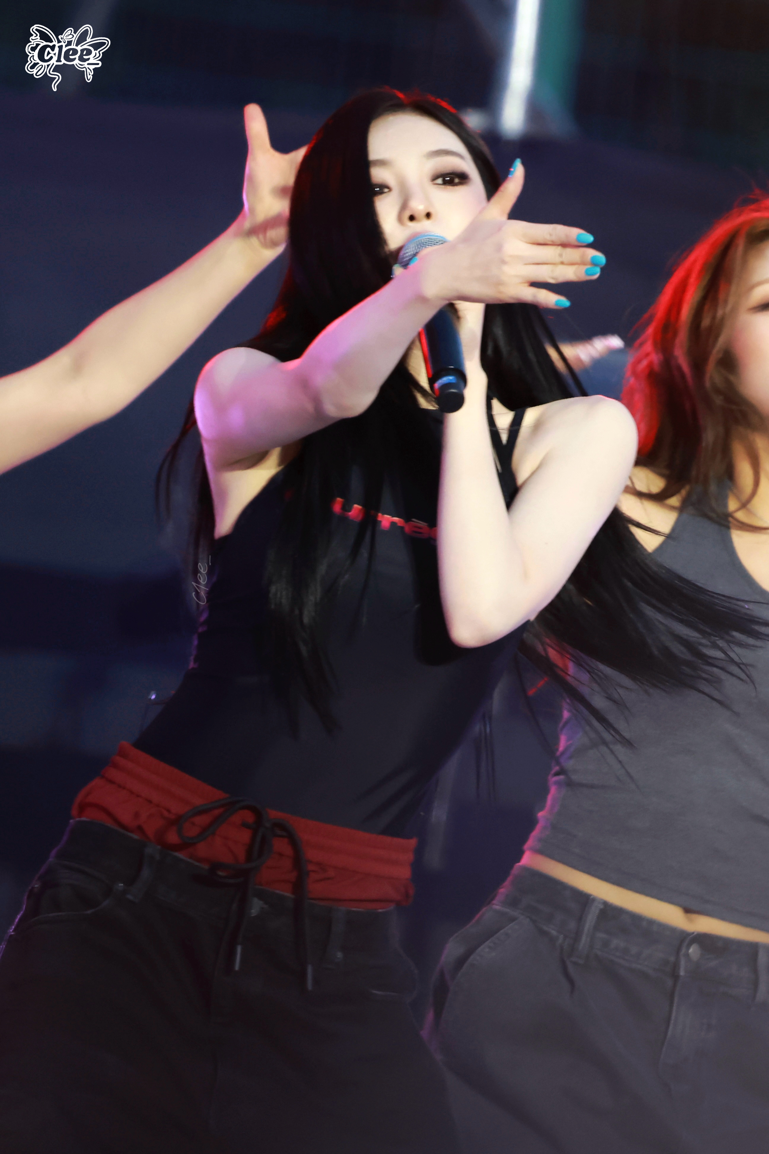 宁艺卓  260522  高丽大学校庆🖤