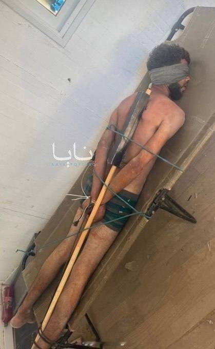 以色列占领军士兵在网上炫耀他们绑架并折磨巴勒斯坦平民的照片。 美以伊最新局势