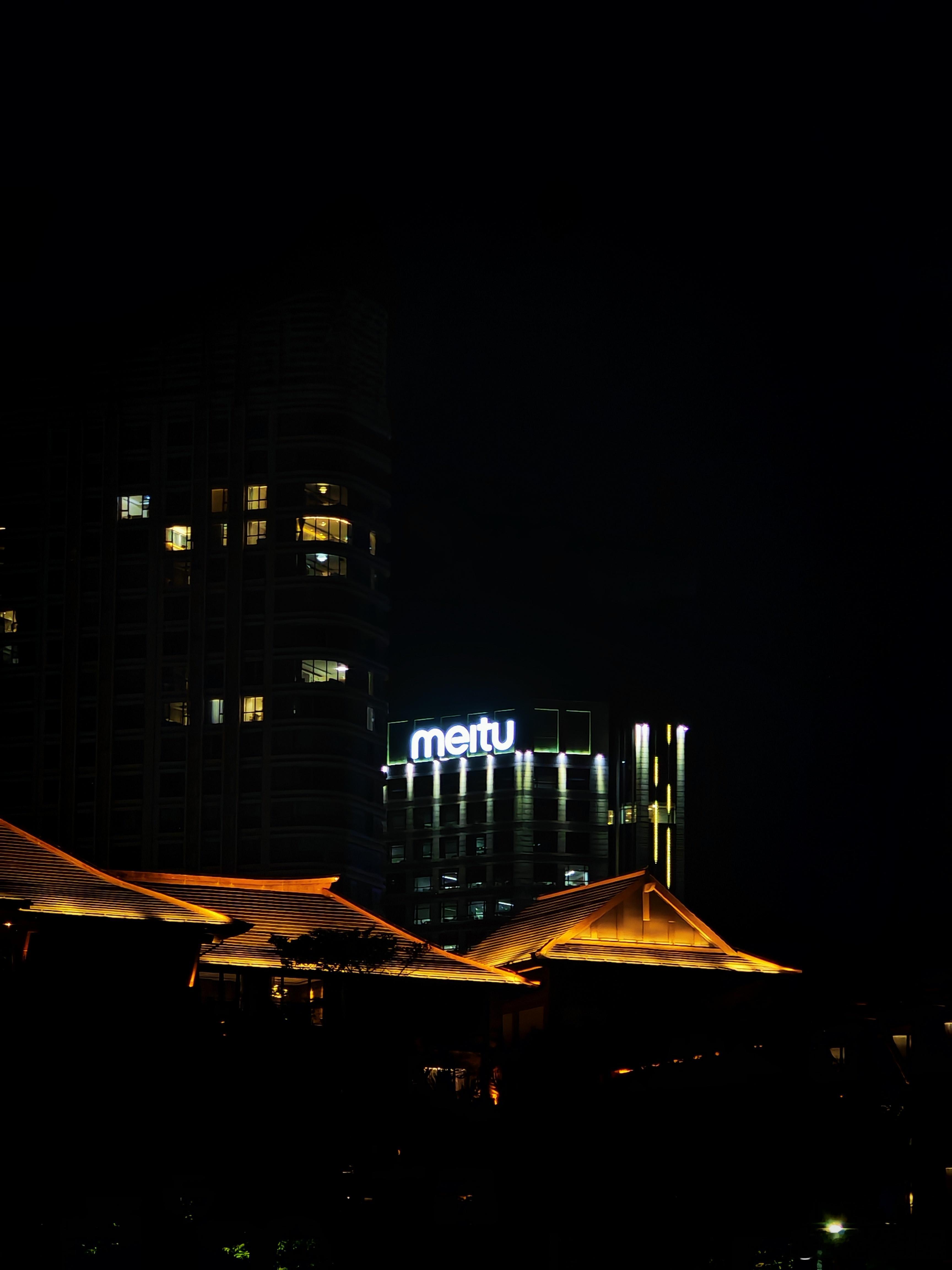 酒店对面原来是美图秀秀？ ​​​