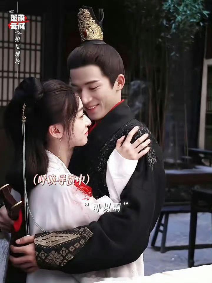 #王星越用四川话哄吴谨言# ​噢哦莫哦莫甜到牙疼啊？！王星越和吴谨言这段花絮，是