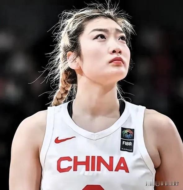 万万没想到，
李梦在直播回应批评说出了这样的话！

李梦最近直播，正面刚质疑，直