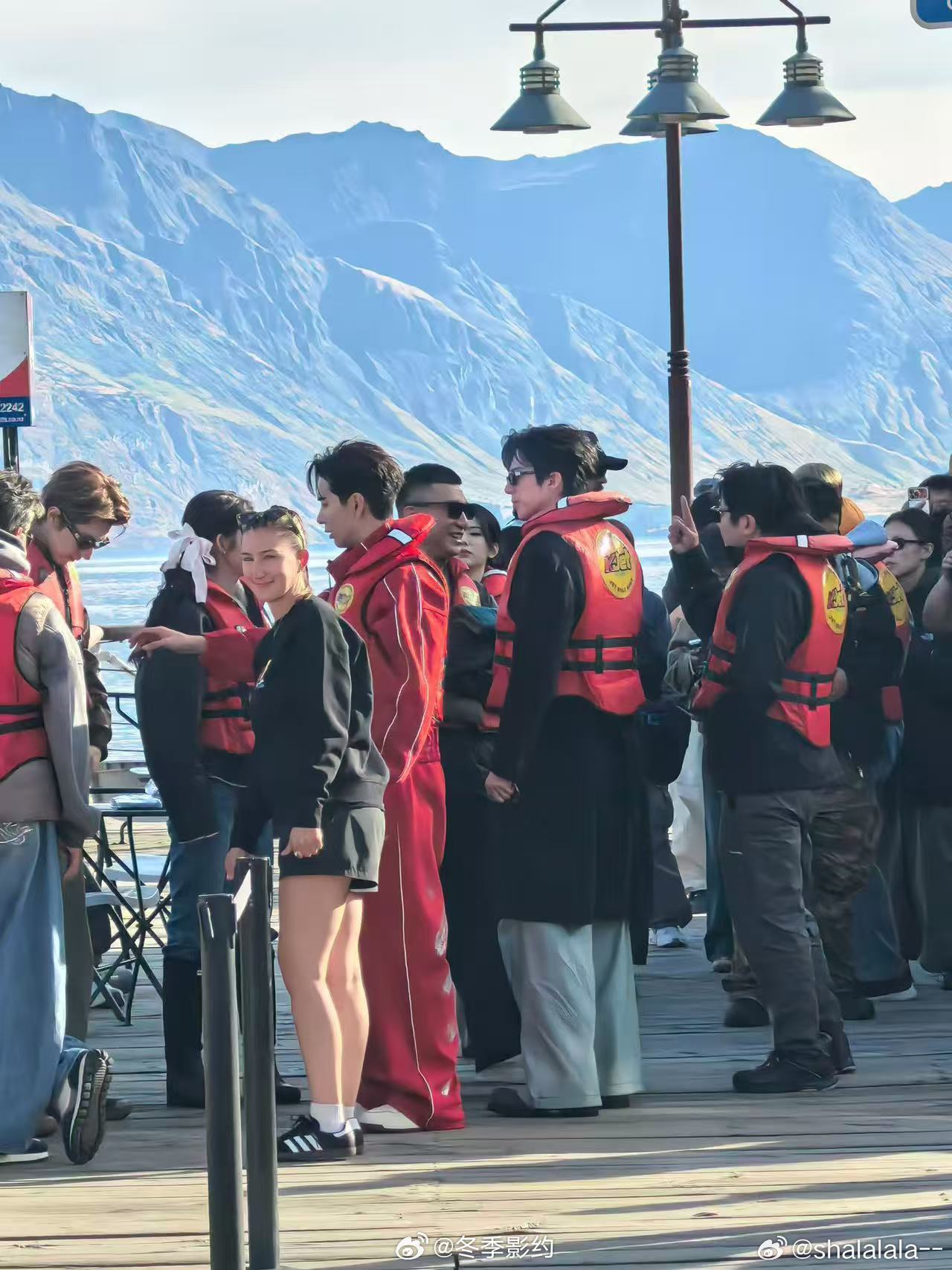 刘宇宁粉丝含金量 刘宇宁粉丝的含金量再次被证实，新剧玫瑰丛生小贝开局热度爆，巡演