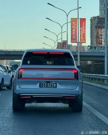 网上看到的挂黑牌的极氪9X，有没有知道是哪个大使馆的【来自懂车帝车友圈】