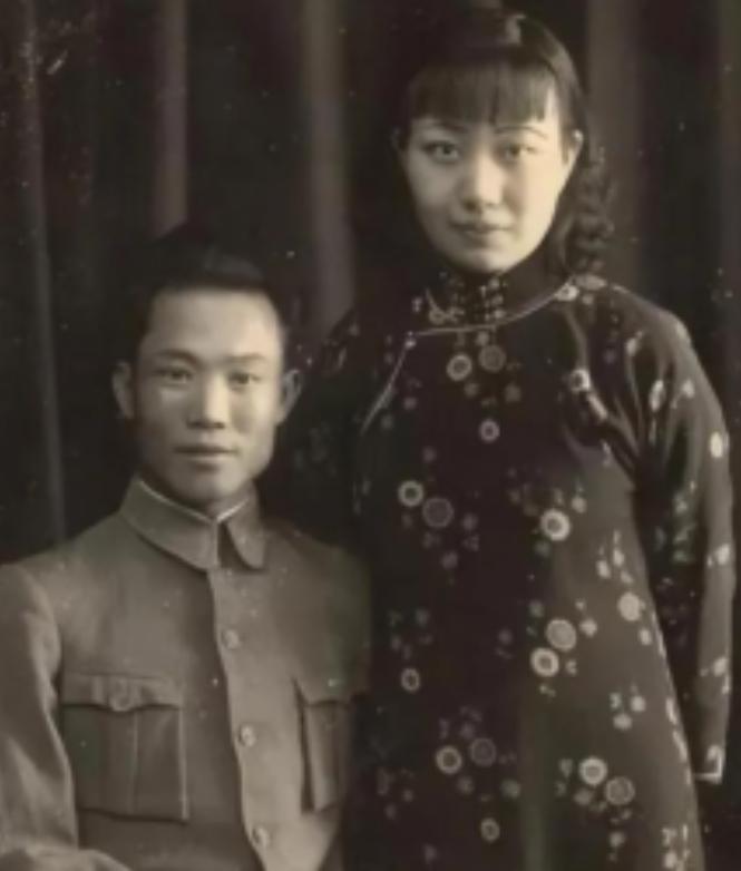 1925 年，陈诚回家奔丧。7 年不见的妻子，想与他同房。妻子刚到床上，就被他强