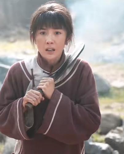 我看有网友说，《生万物》里杨幂演的角色，如果换成谭松韵、杨紫或者赵今麦来演，会不
