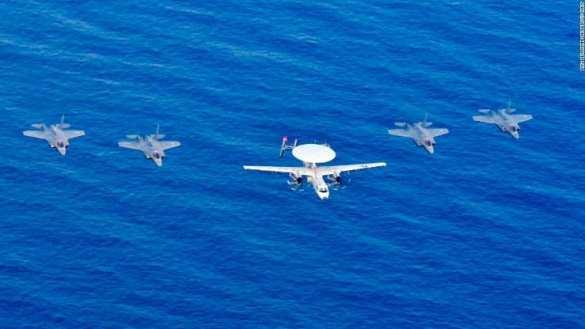 特朗普宣布关闭委内瑞拉上空的空域

美国总统唐纳德·特朗普呼吁所有航空公司考虑关