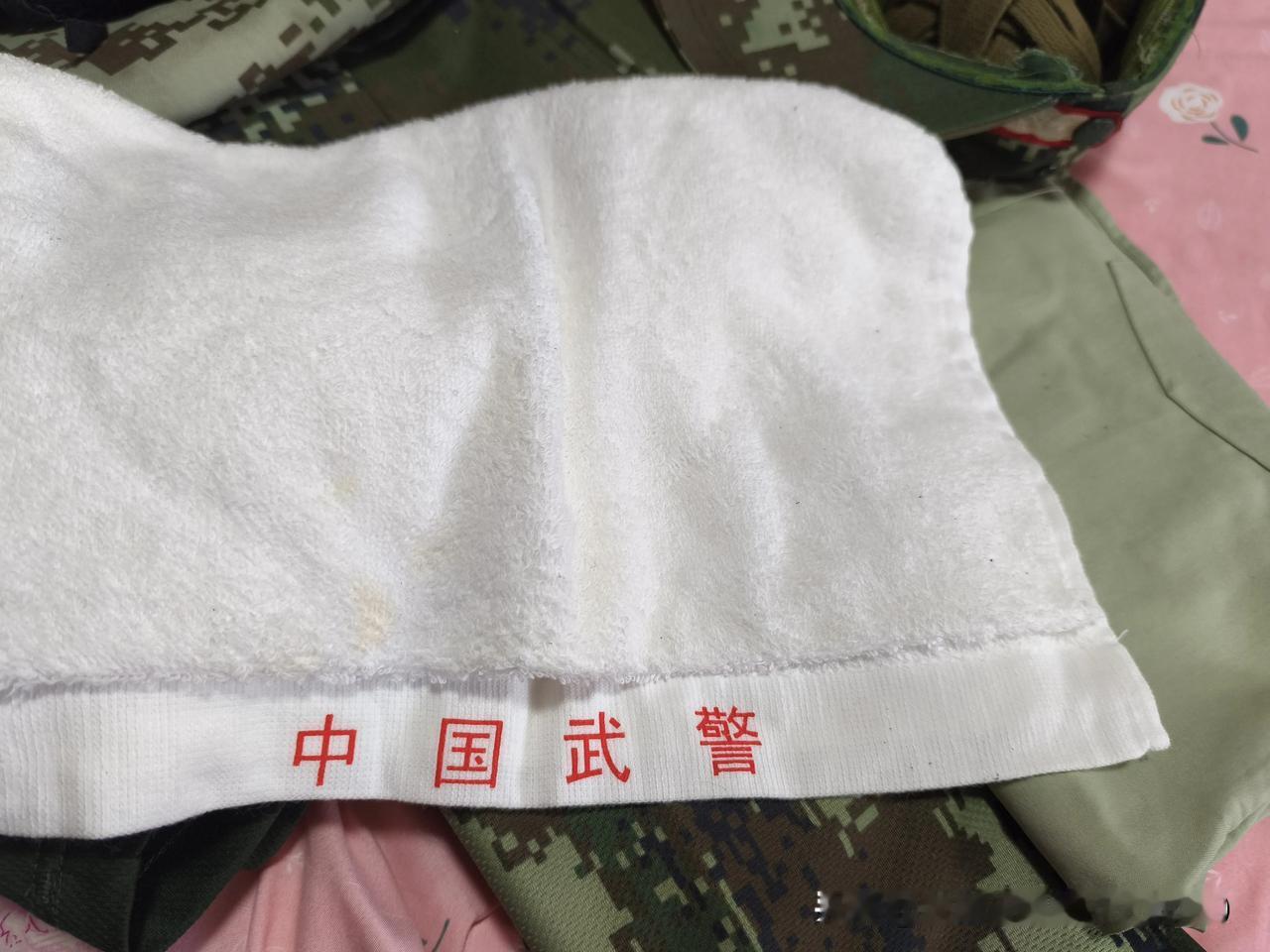 军人服役的军龄算社保的缴费年限吗南京有些工作岗位服役军龄未被算入工龄，期盼早日实