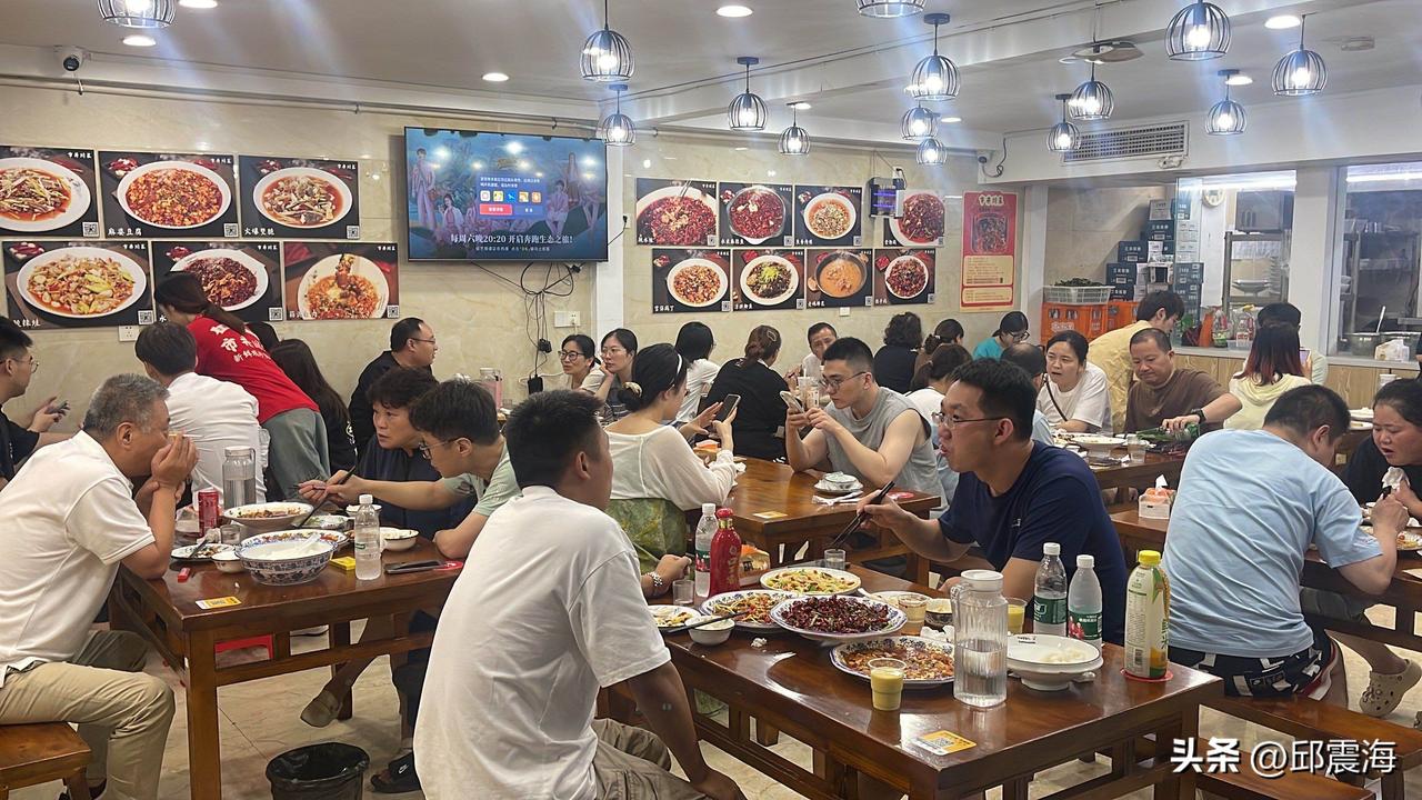 这才是一份从群众中来，到群众中去的榜单！
第一，从群众中来
高德扫街榜发布了全国