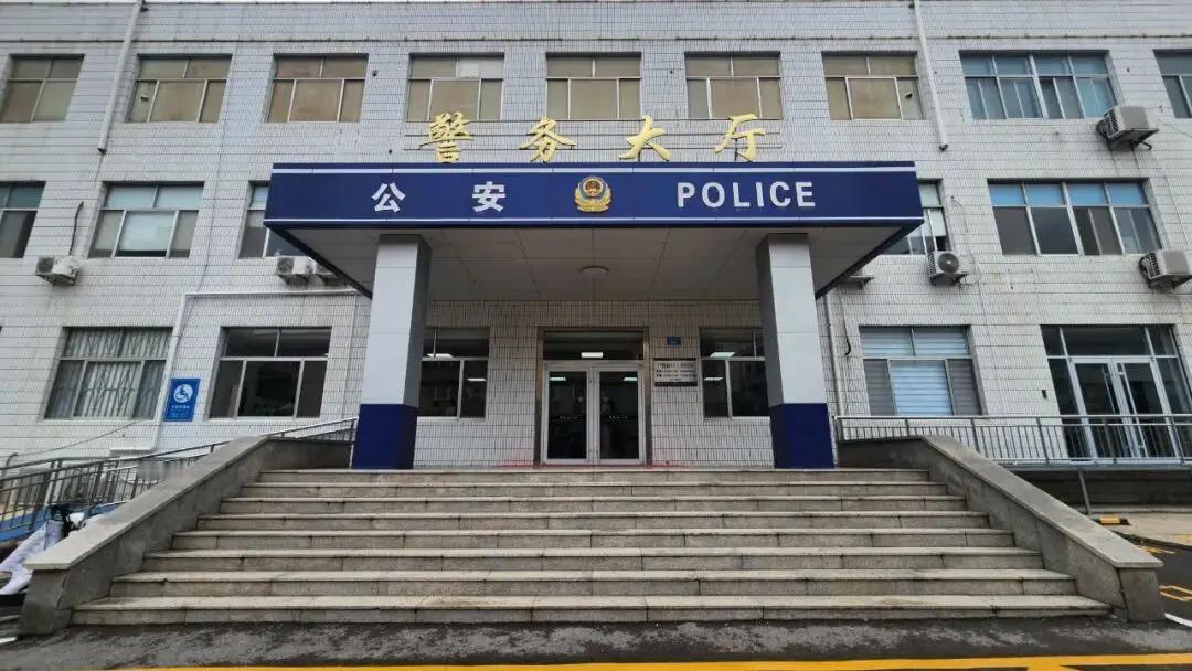 很多人不知道基层派出所的值班模式，我们常态是72小时驻所值班，整整三天两夜驻守单
