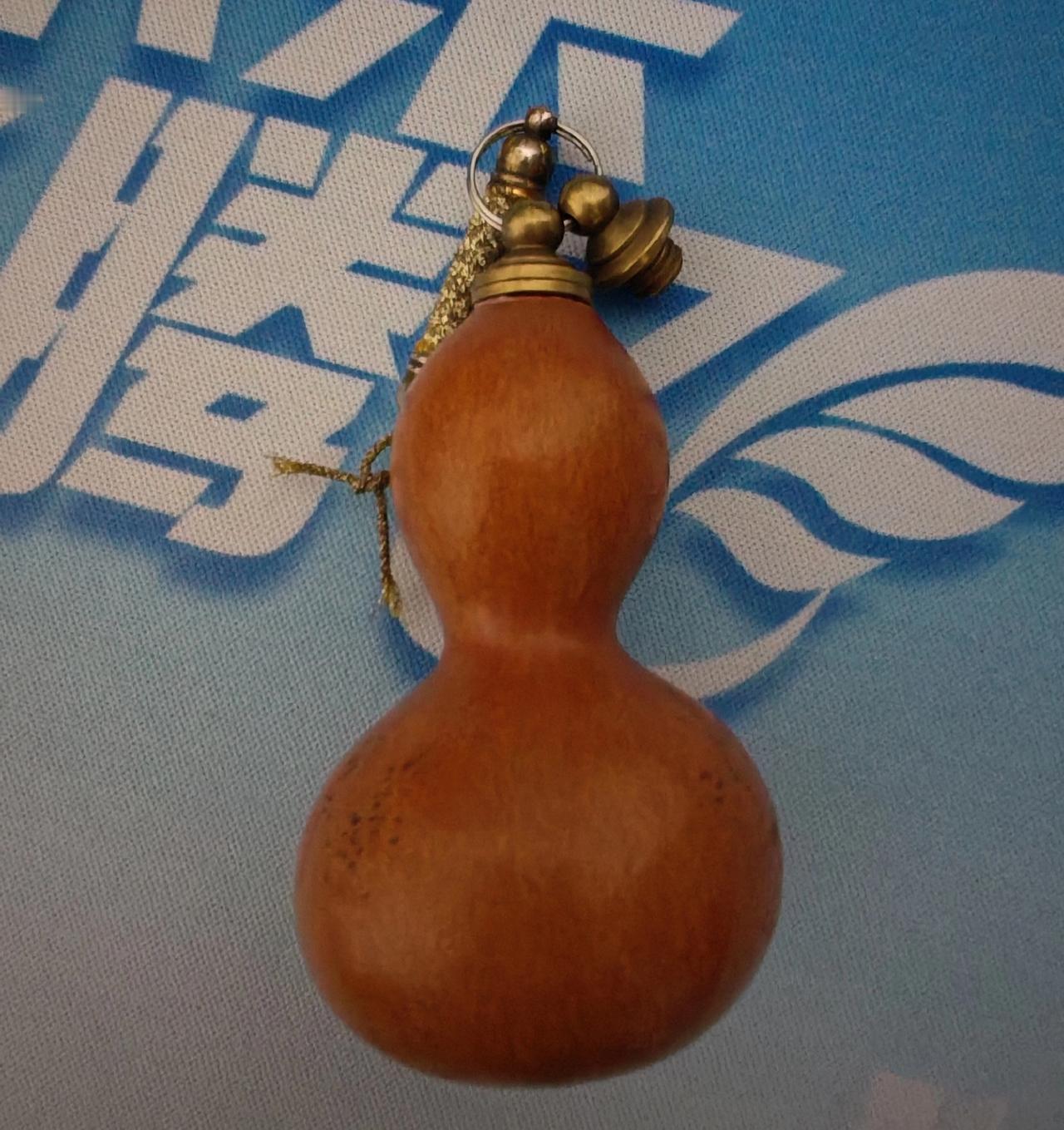 大家看看我盘的这个葫芦怎么样，2016年开始盘的，快十年了[捂脸][捂脸][捂脸