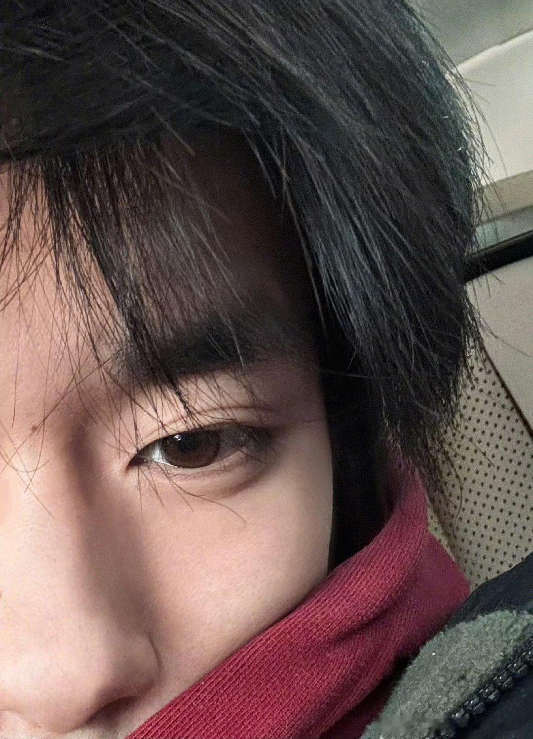 易烊千玺的事业运易烊千玺是真的紫微星 啊啊啊易烊千玺 ​​​