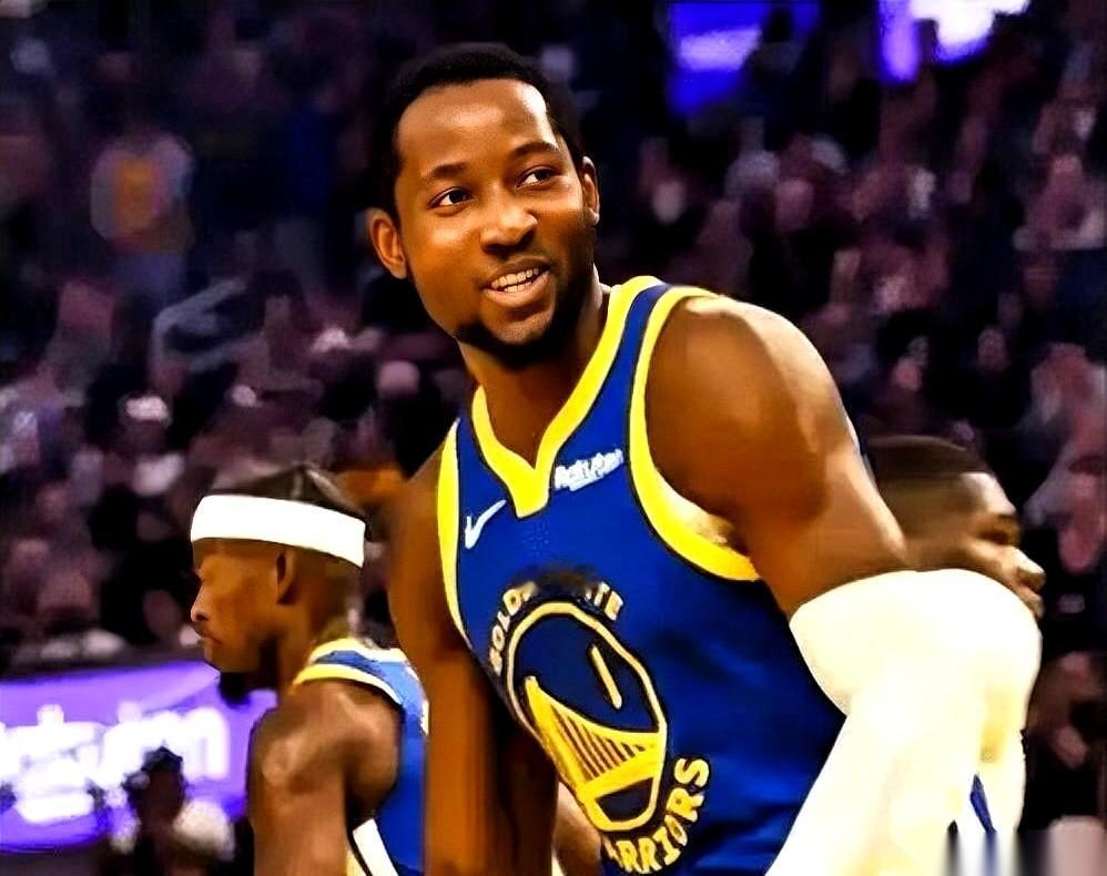 最怕的就是这种。
片子拍出来，骨头没事儿，韧带也没断，啥事没有。医生说，你这膝盖