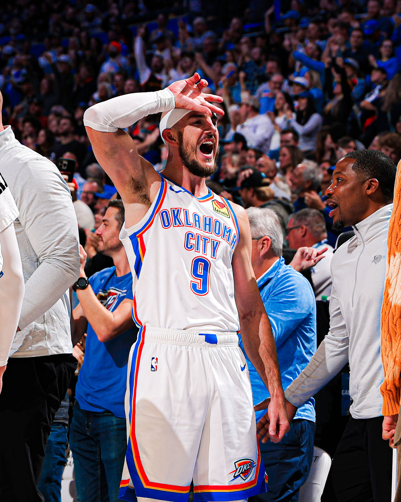 雷霆开季五连胜 任嘉伦预测nba总冠军 亚历山大常数 雷霆球迷一定很开心[心] 