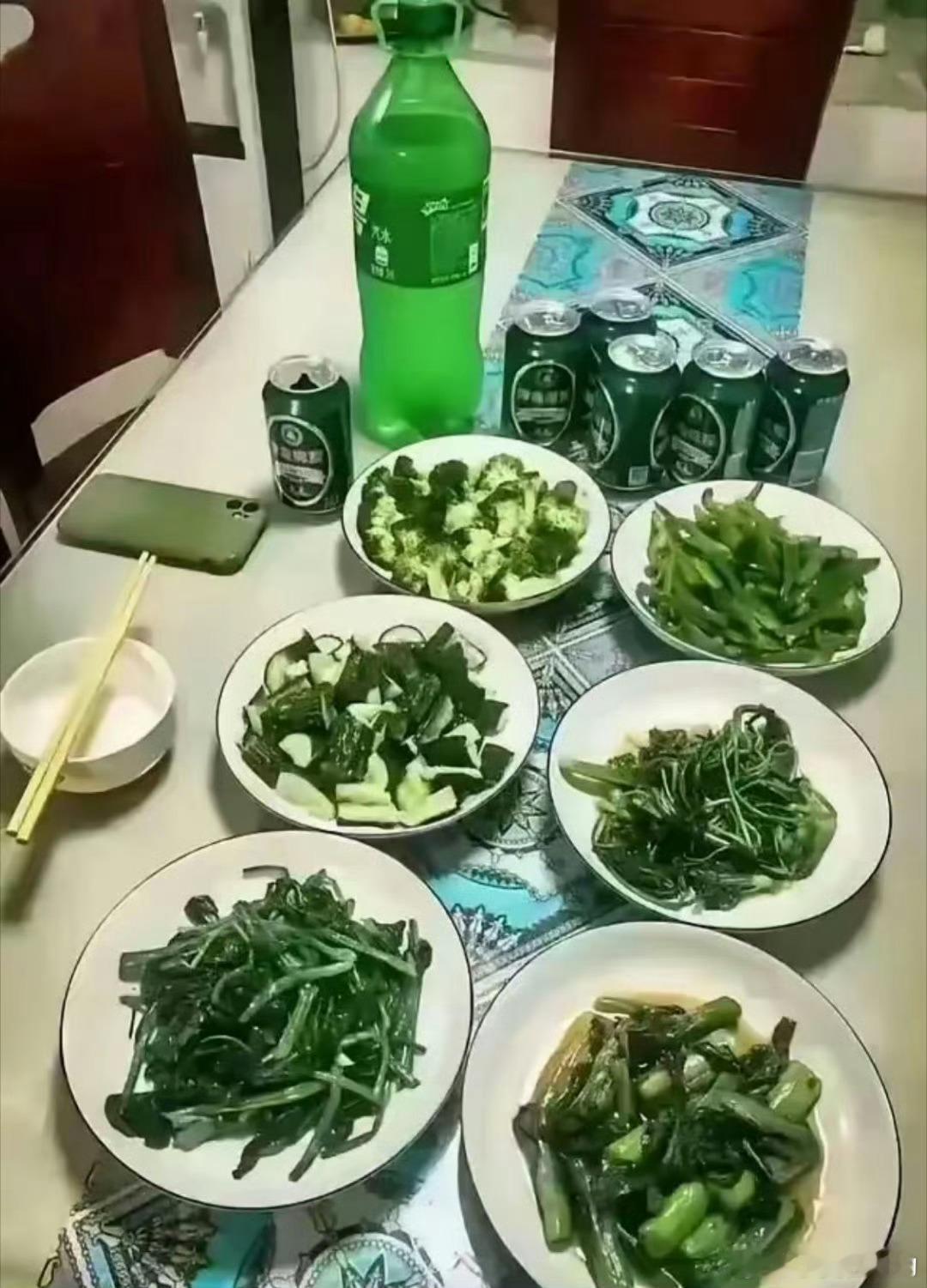 朋友来美国，为了给他接风我做了这桌菜，大家看还需要加什么硬菜？ ​​​