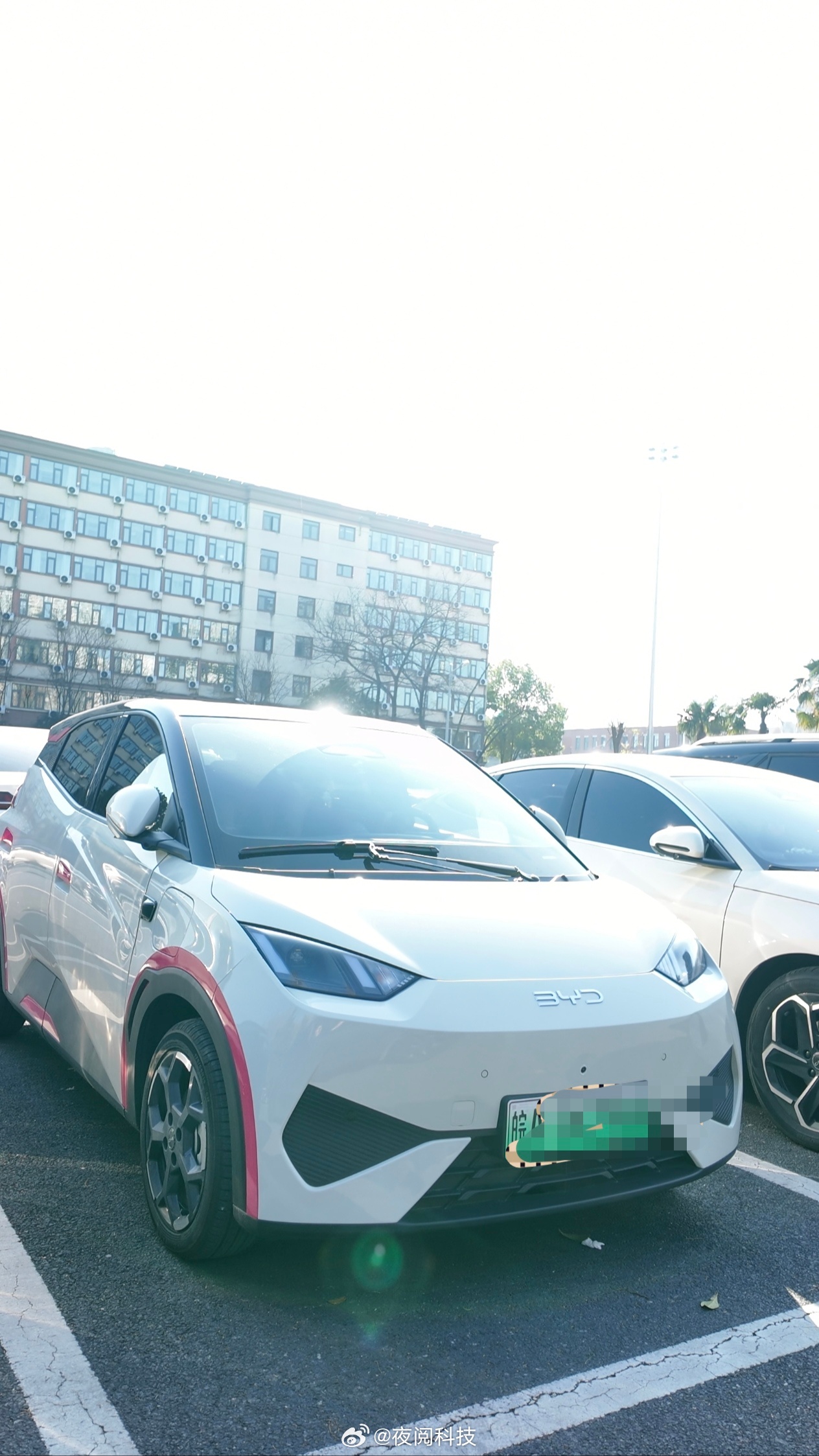 现在走进全国各大高校的停车场，比亚迪的车真是随处可见！不管是沉稳的汉唐宋元、灵动