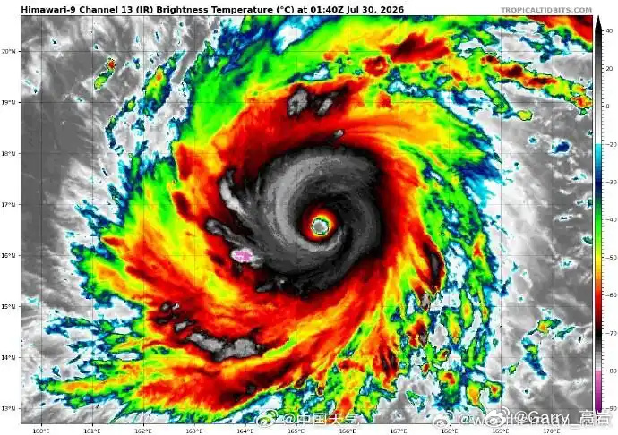 今年第13号超强台风白海豚来了，可能在我国或者日本、韩国登陆，但目前距离还比较远