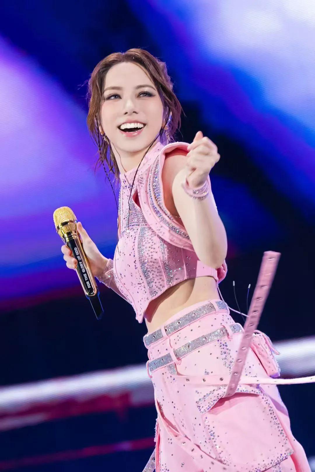 哇！震惊，太厉害了[赞]
1月1日，第37届“银河奖”海选投票名单正式公布，著名