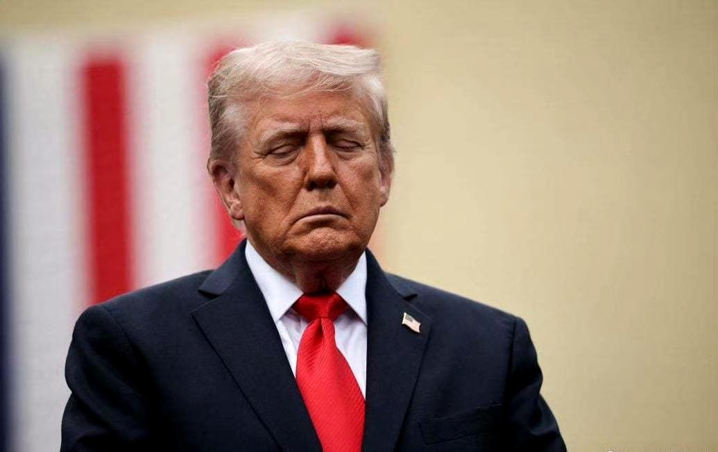 特朗普说，美国以后在海外用兵可能以突袭为主。
干一票就撤，不再收拾烂摊子，以免陷