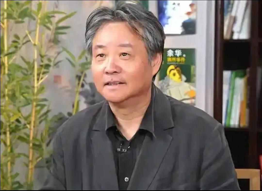 余华为啥不对抗盗版？听了他的理由太让人感动了，一个善良的作家。

在我们的印象中