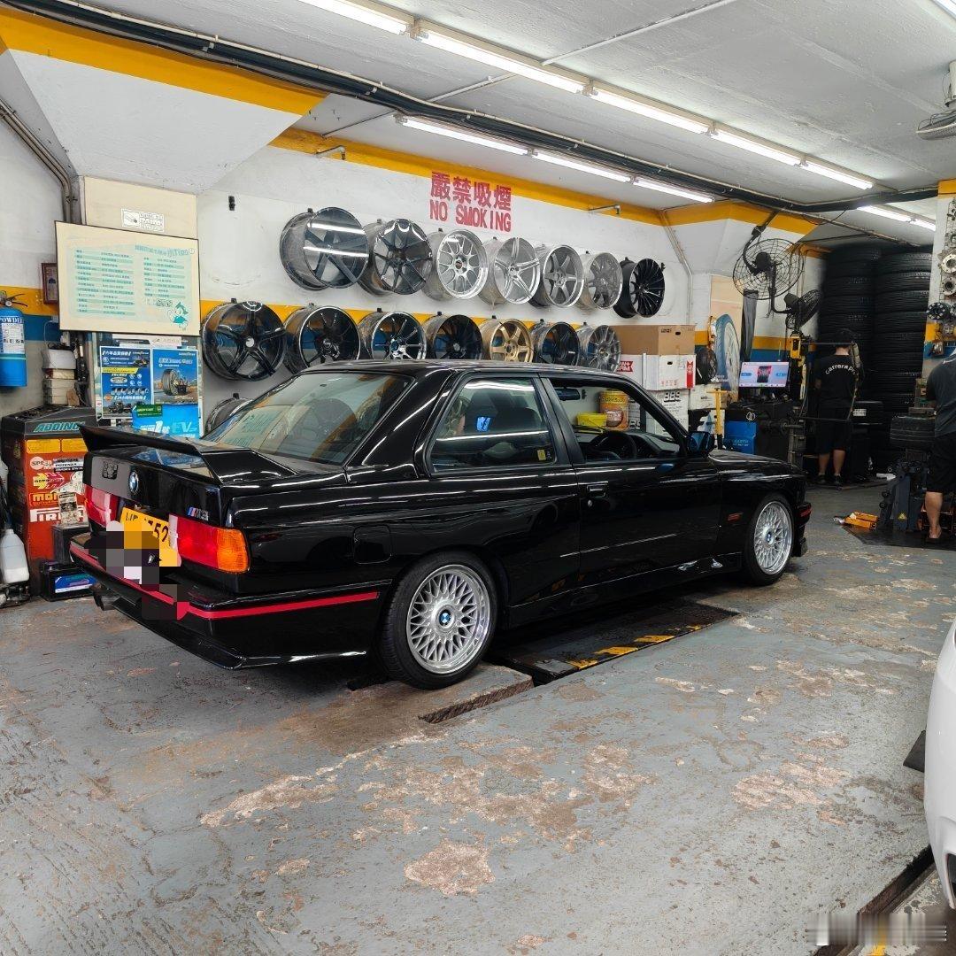 有排搞，慢慢搞终于装翻原装16寸 ​​​