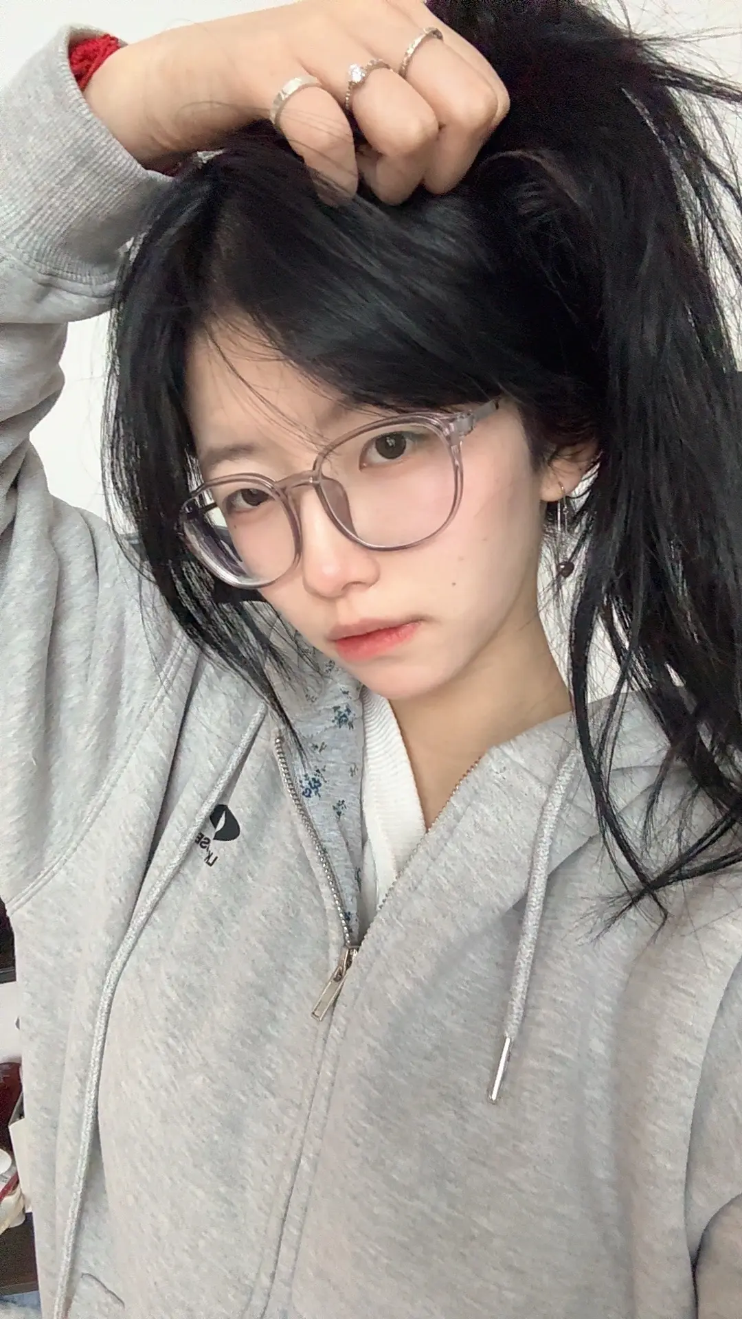 黑发回归。