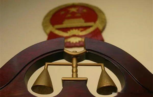 党和国家“二个坚定不移的经济政策”中的民营企业应当像任正非董明珠曹德旺马云那样一