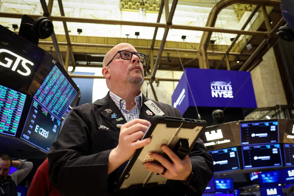 [To learn English]
Several economic indi