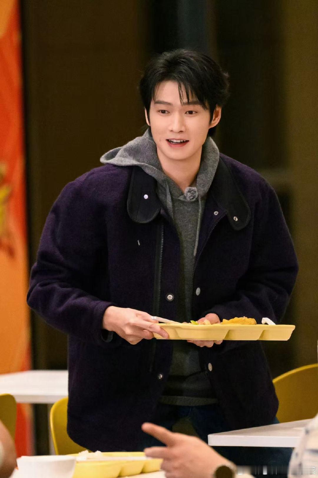 魏大勋这段建议纳入辩论教材周五晚高疯魏大勋这段辩论真的封神！逻辑清晰、三观超正，