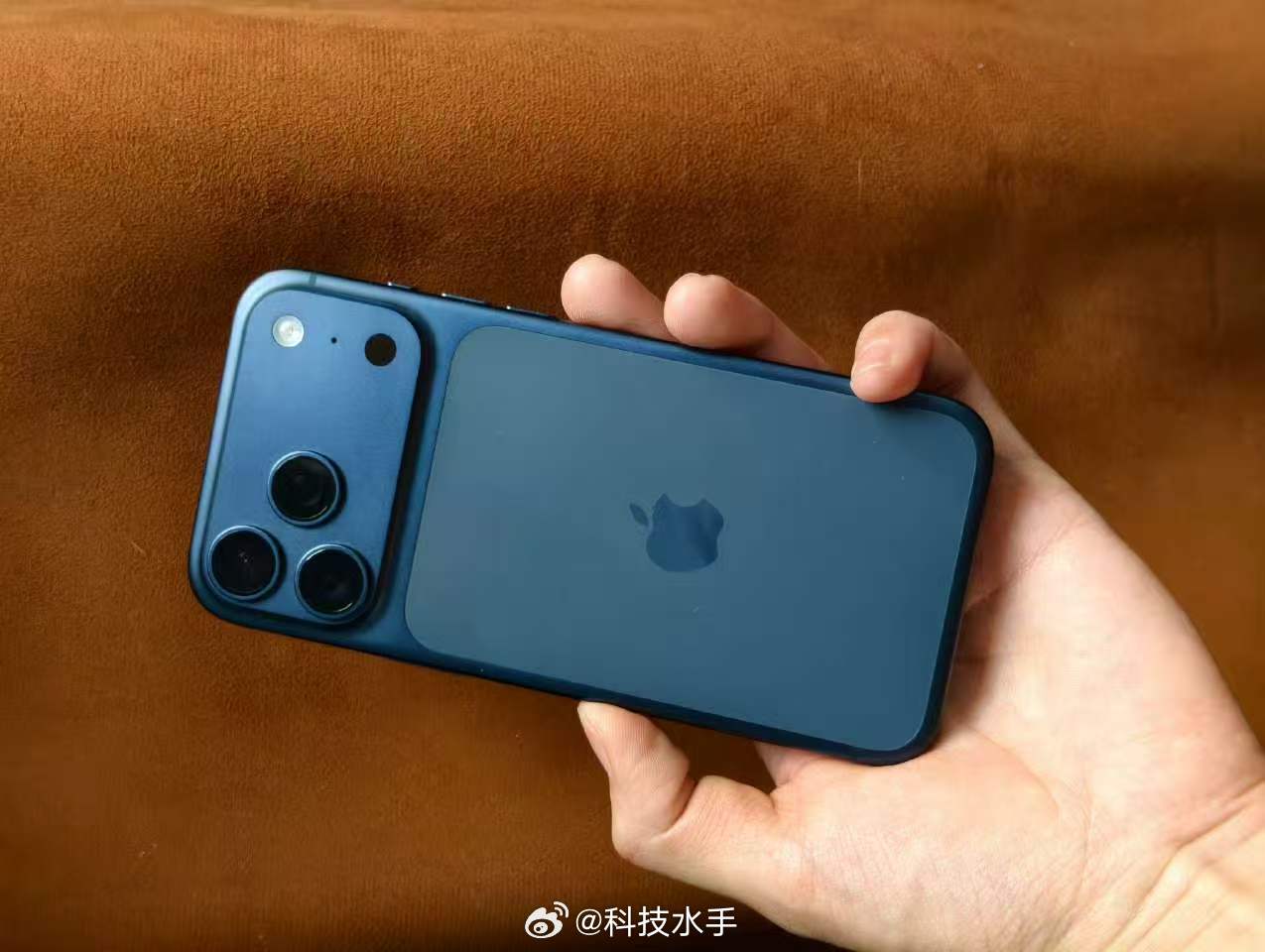 从iPhone换到华为大阔折 终于从多年苹果党叛变了！！真的被大阔折的颜值和大屏