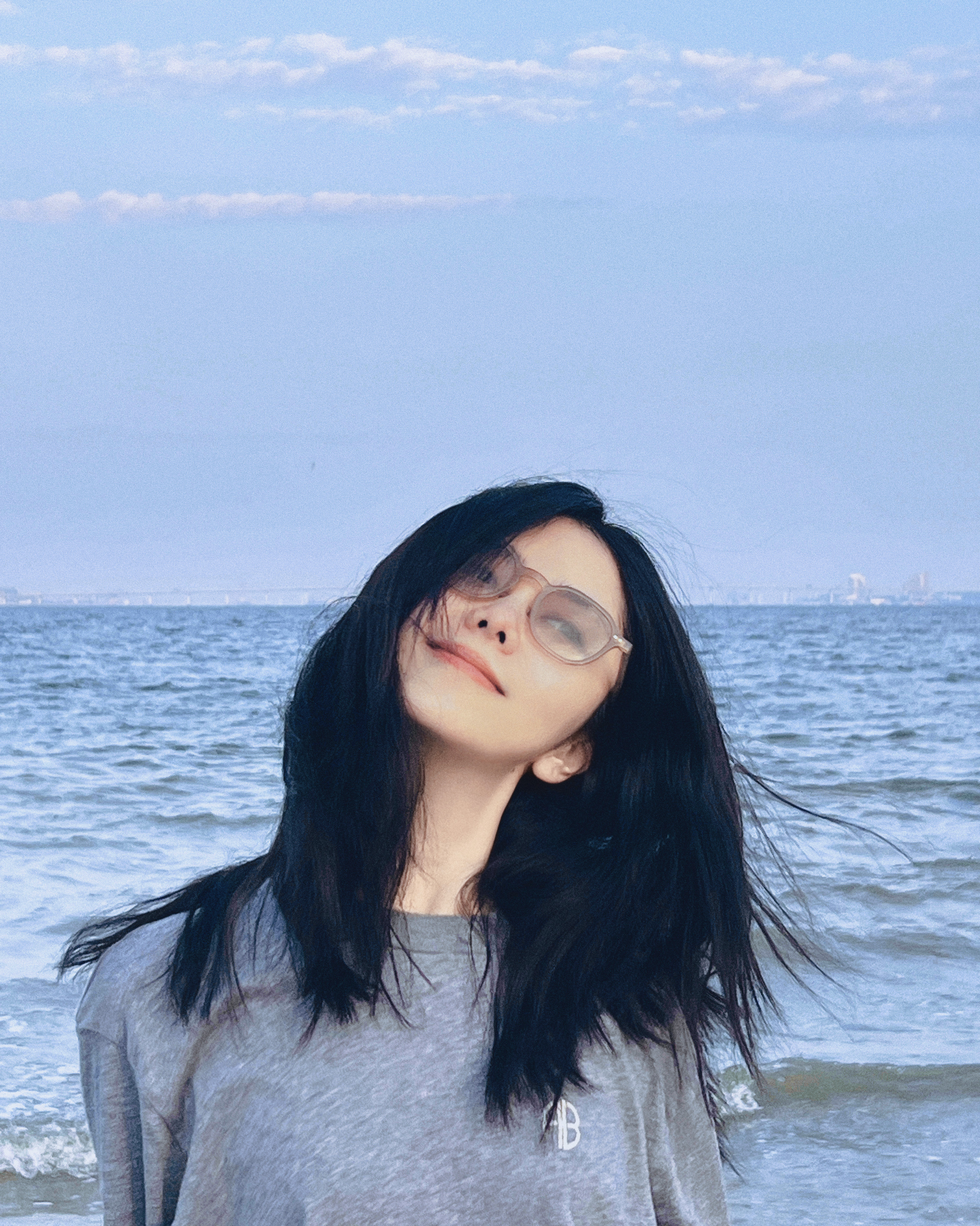 谭松韵 🌊两小姐‘s Postcard这是一组带着海风味道的明信片💌长风破浪