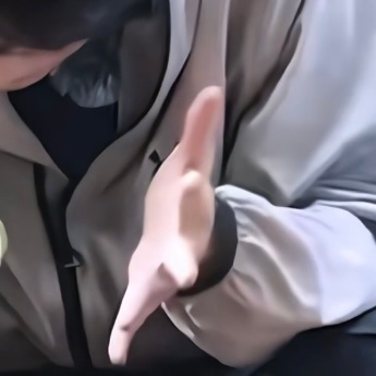 柠檬你要吃丸巴掌不🖐🏻
