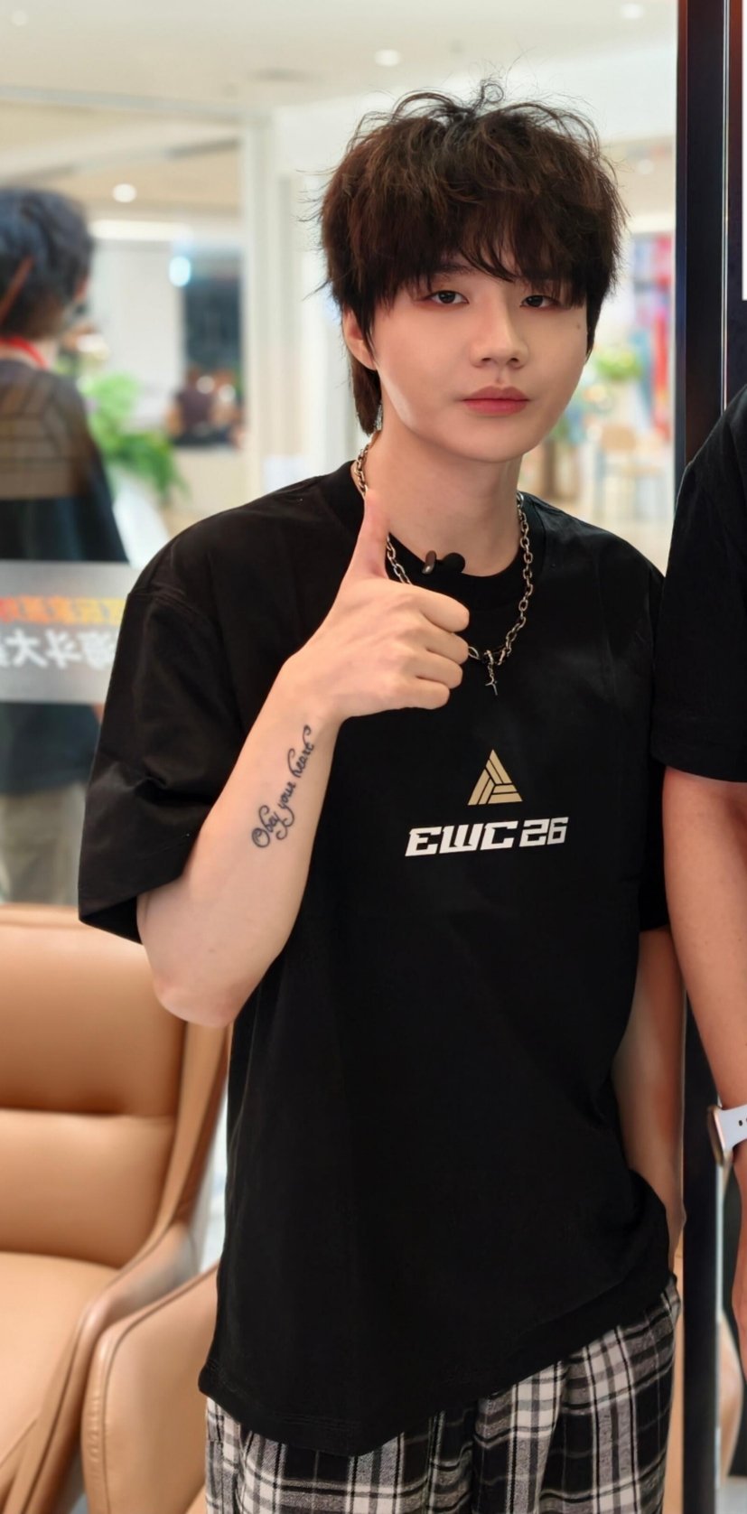 crisp刘青松刘青松日常 cr.寻找45次日落xhs 