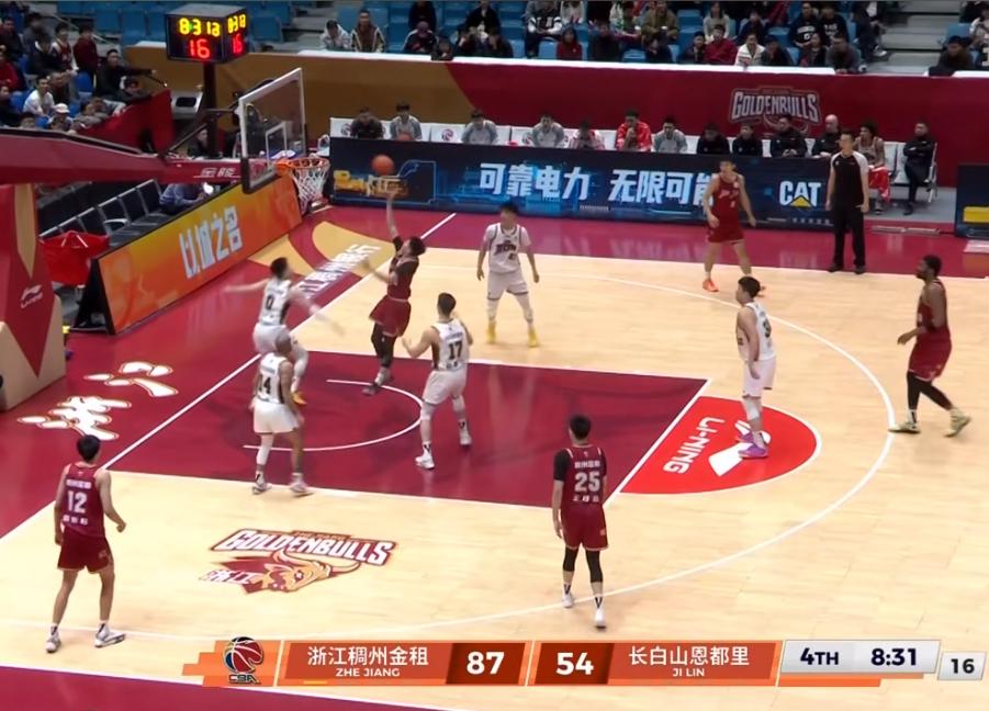 大胜送机会！稠州新人差距太明显：有人暴扣惊艳，有人却抓不住机遇

       