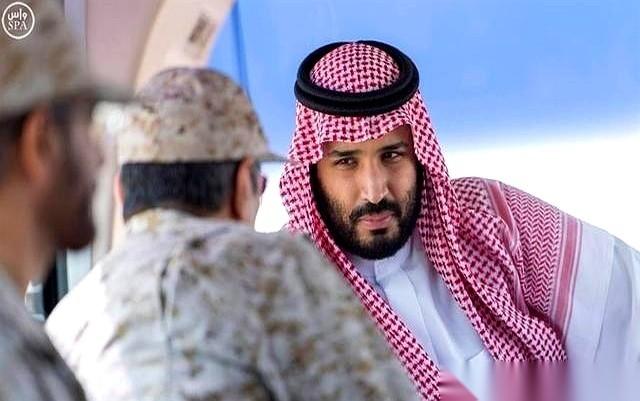 沙特这操作，真是教科书级别的。
前脚刚给伊朗打电话，拍着胸脯保证：“哥们儿你放心