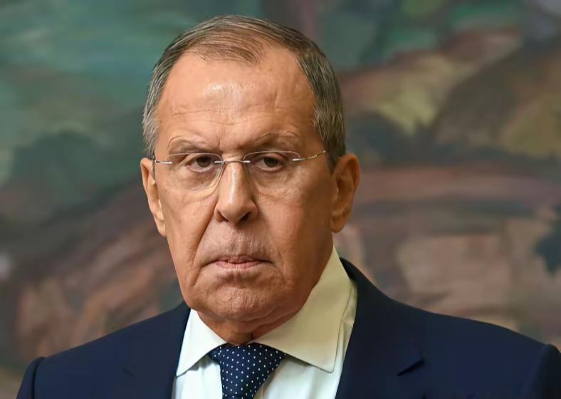 好形象的比喻啊！
高[赞][赞][赞]
欧盟自我感觉非常早伟大了不起
可在拉夫罗