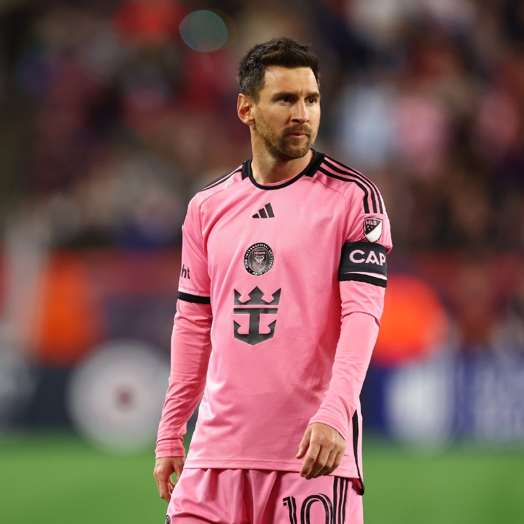 【降维打击[酷]】据CBS统计，梅西本赛季至今为迈阿密国际出战7场美职联比赛，每