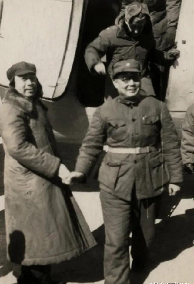 1947年初，国共军事调处彻底失败，叶剑英率领军调部中共代表团最后一批人员撤离北