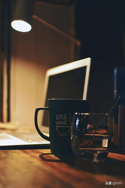 关于工作加班的思考，现代人真须要超长加班吗？我认为工作中能不加班就不加班，现代人