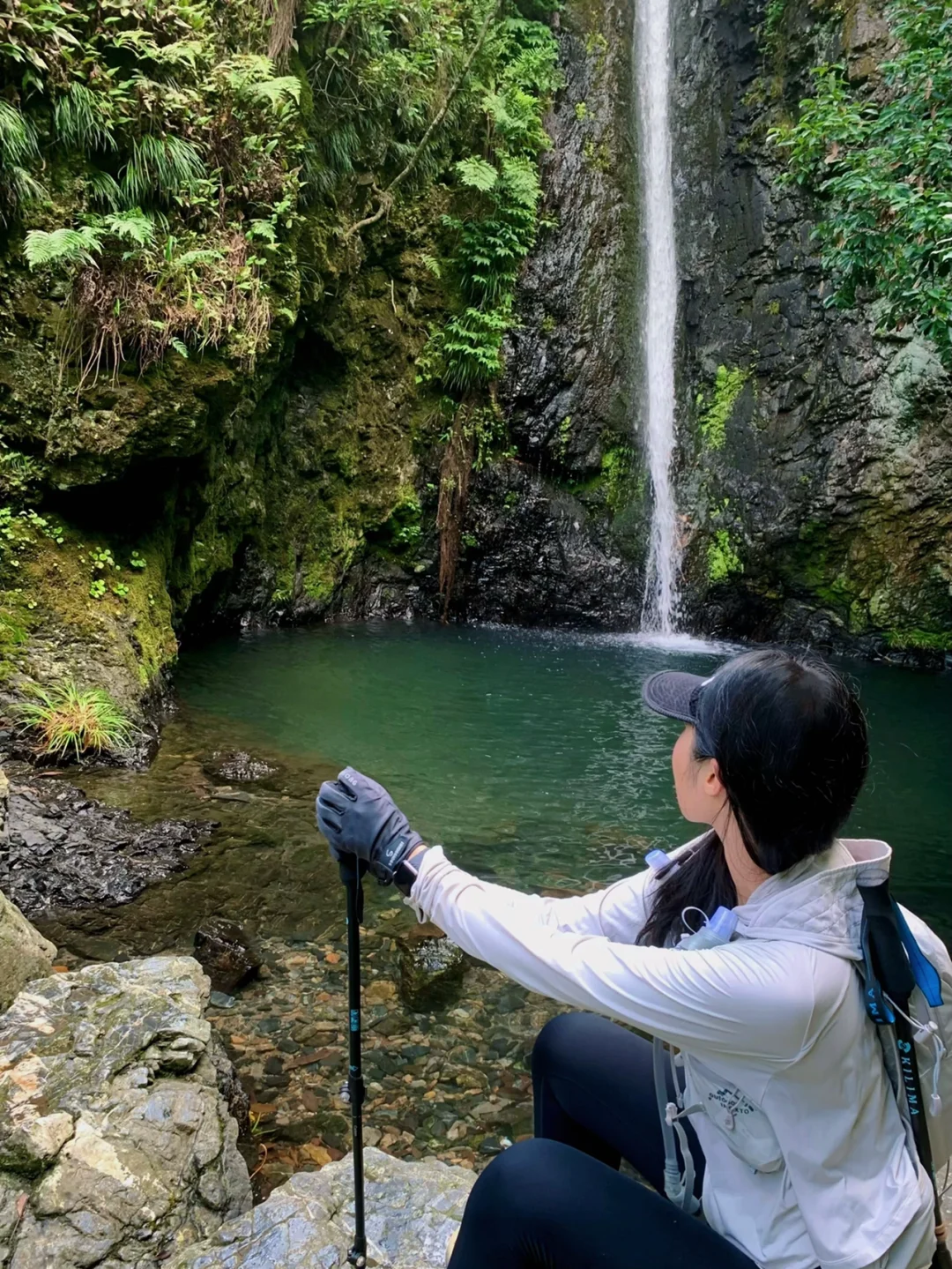 关于爬山要不要带护膝