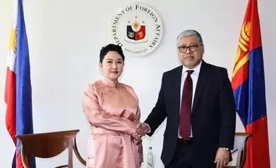 蒙古国这是要干什么？蒙古外交部长高调宣称“支持南海航行自由”，一个没有海军的纯陆