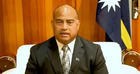 【赖清德刚胜选，瑙鲁立马宣布与台湾当局“断交”】
瑙鲁是中太平洋一个岛国，同时也